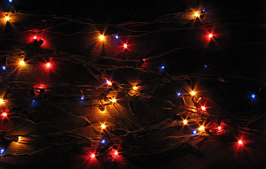 эл.гирл. 144л занавес 8реж. многоцветная 1,8*1,8м прозр. нить ну-4633 /miland